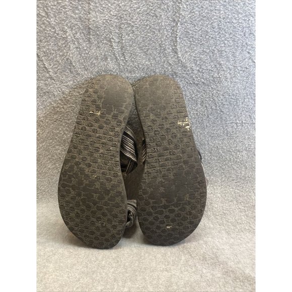 SANUK Women Sz 9 Lot Of 2 Black White Striped Cloth Straps Flat SANDALS Slip On - Picture 7 of 12